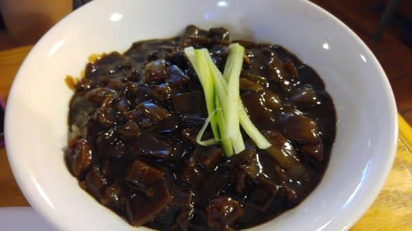 Black bean noodle plus pork