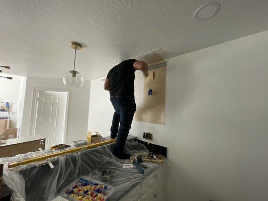 Demolition cabinet at the kitchen