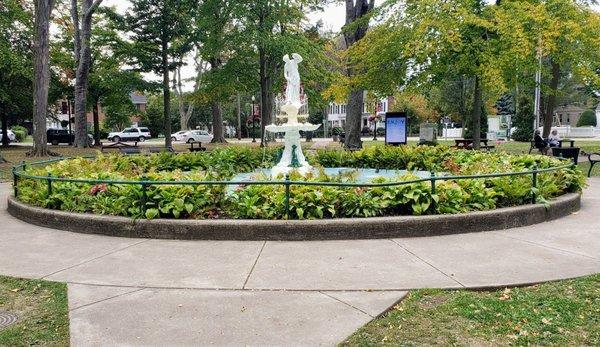 Fountain in Green in Downtown North East