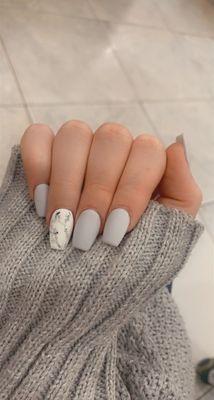 Acrylic nails