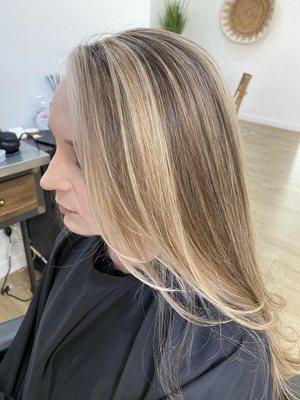 Beautiful dimensional Balayage by Juan Salas.