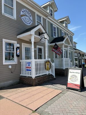 Sandi’s Old Time Barbershop