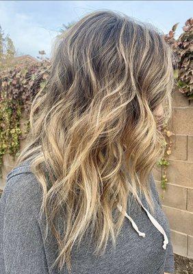 Ombre/ Balayage look.