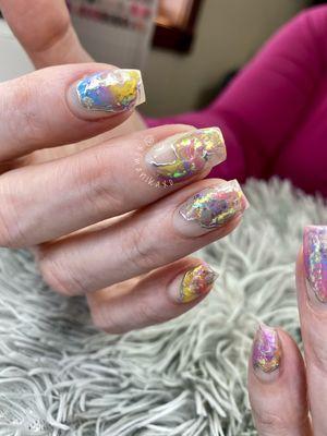 Gel mani with art