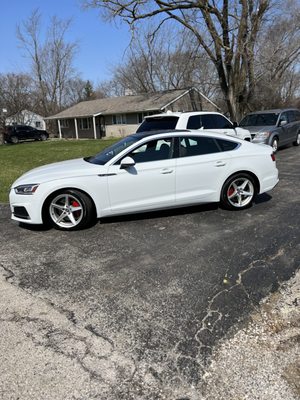 Red caliper paint job