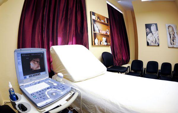 GoldenView Ultrasound New York City spa like exam room with room for plenty of guests