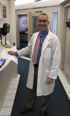 Dr. Craig Hecht is an oncologist treating patients in Milford, CT and surrounding areas.