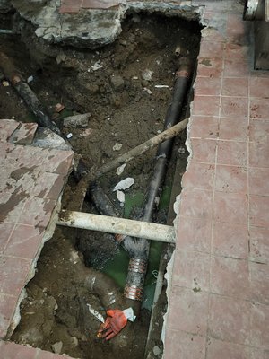 Sewer pipe repair