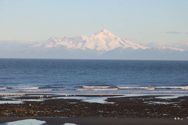 Volcano views overlooking the bluff