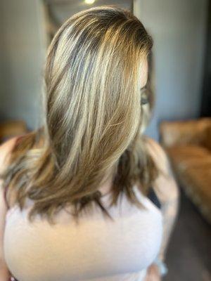 Blonding color correction