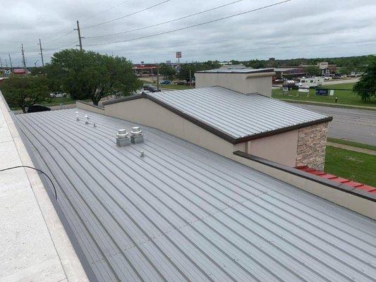 Commercial Metal Roofing in Conroe, TX