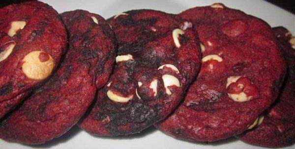 Red Velvet Oreo Cookies