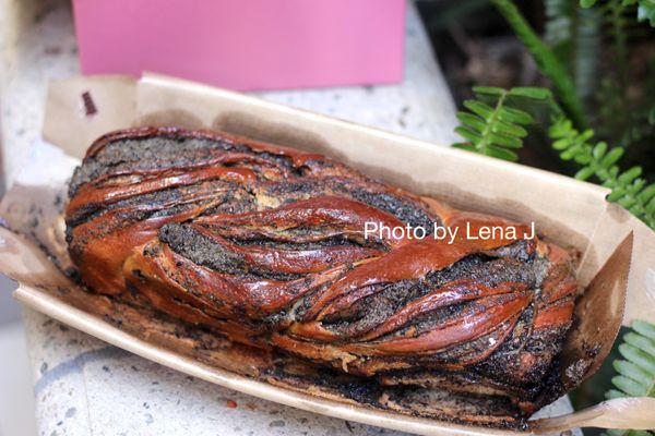 Black Sesame Babka ($25) - on the sweeter side than I expected. Black sesame is definitely noticeable, but I wish it had been less sweet.