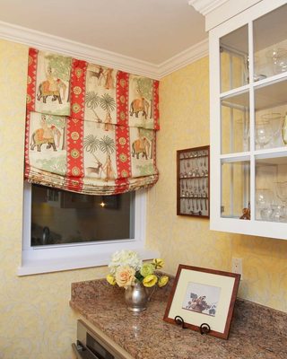 Update your kitchen's window treatment! visit our studio in White Plains, NY #ellasdesign #kitchen #windowtreatments