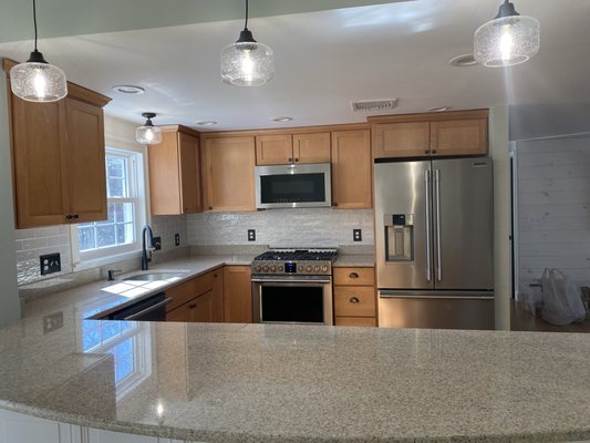 Gorgeous tile backsplash installed with the utmost care and neatness!