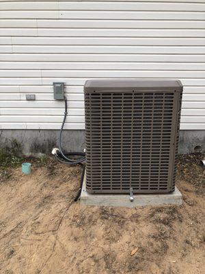 New York 2.5T outside unit installed by Accurate Air.