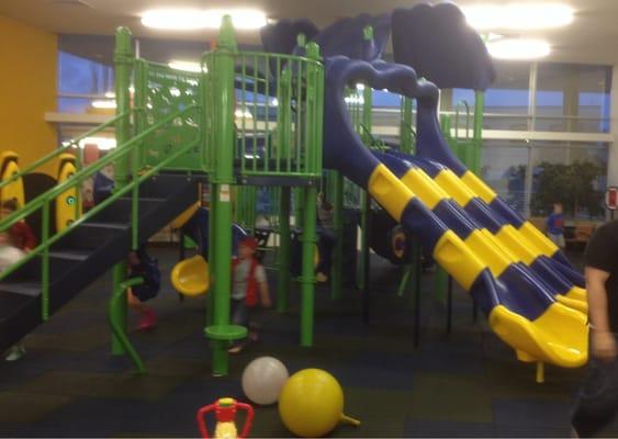 Main play structure