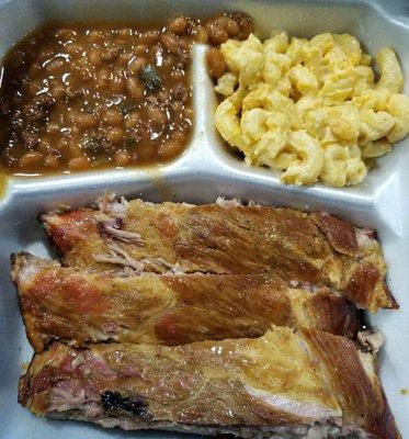 Small rib plate w/ smoked beans and mac n cheese. Ribs were super fatty and greasy.