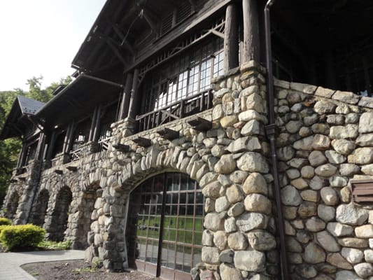 Overlook Lodge at Bear Mountain