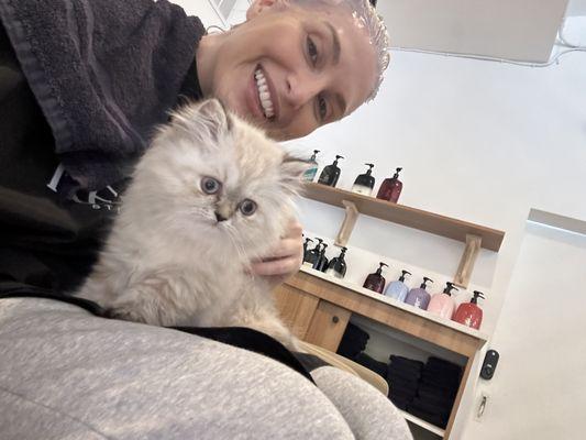 Just me n Frank hangin at the salon lol. Frank isn't usually here, this was a random happening, but gosh dang she's cute.