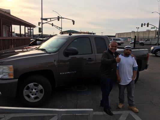 Congratulations to Lorenzo Leon Hernandez on the purchase of you 2007 Chevrolet Silverado