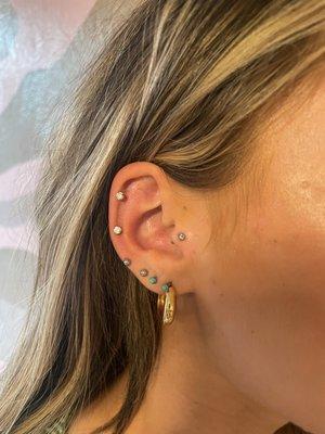 tragus piercing