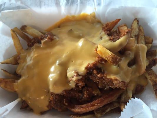 Chili cheese fries