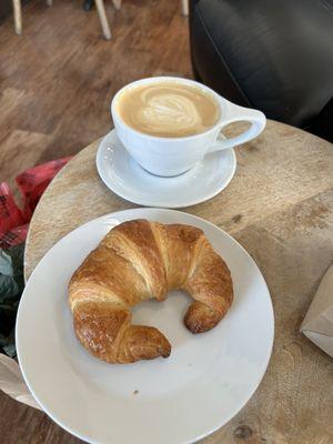 Gingerbread Latte and Croissant