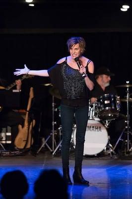 Broadway's Jenn Colella (If/Then, Chaplin, High Fidelity) at THE BLACK BOX.