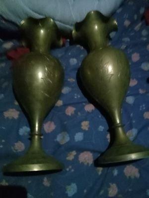 2vases