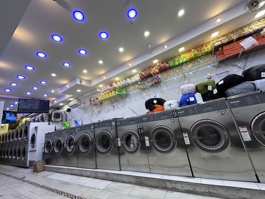 Atmi Junior Laundromat