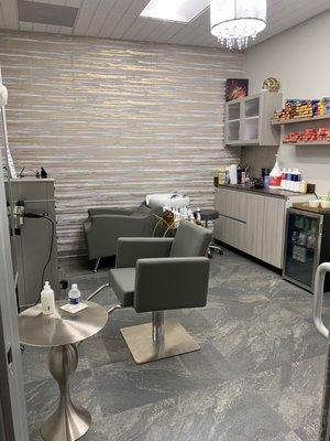 Privé Salon.. thee go-to boutique salon in Cary.