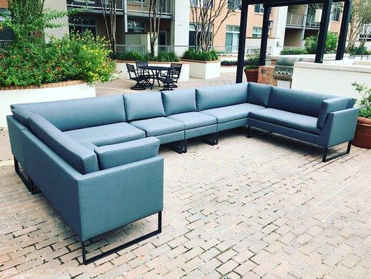 Lounge sectional