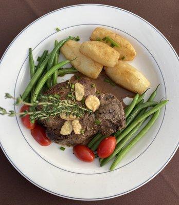 Filet Mignon Au Poivre