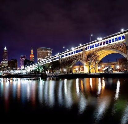 Veterans Memorial Bridge