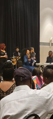 Miki Howard in Houston