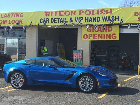 Regular Full Auto-Detailing did on a blue Corvette.