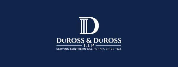 The 3 lines in the columns within the D-symbol represents the longstanding 3 generations of the DuRoss family of attorneys.