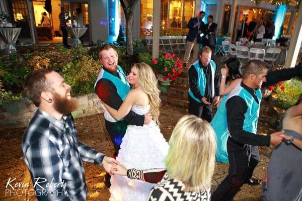 Boise backyard reception dancing the night away