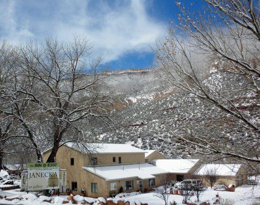 Located in the Jemez Mountains  The INN@6300'