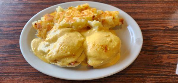 Eggs benedict