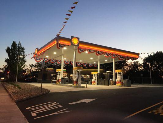 Pete & Zig's Shell Station