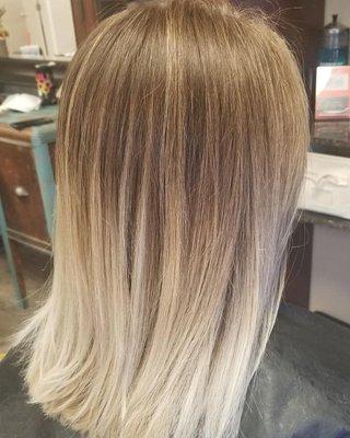 Beautiful extra blonde color melt