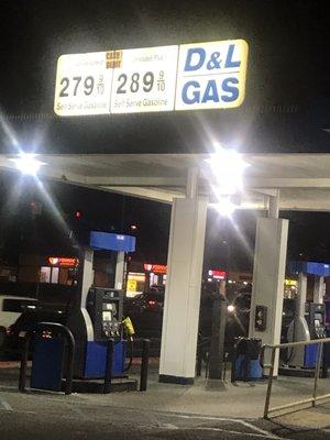 Gas station in Santa Ana