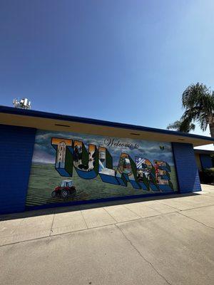 Postcard mural in Tulare