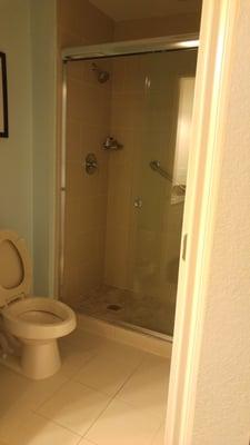 Bathroom in king-size one-bedroom suite