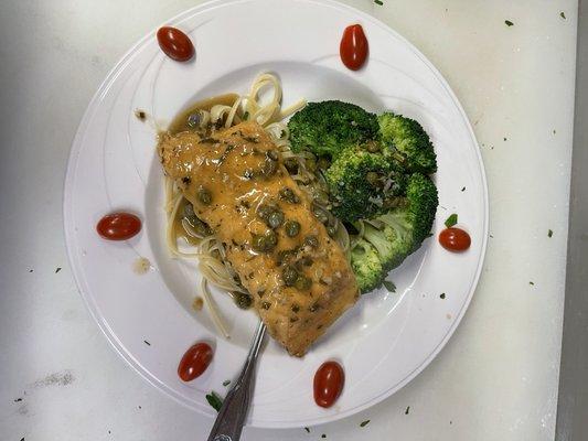 Salmon piccata