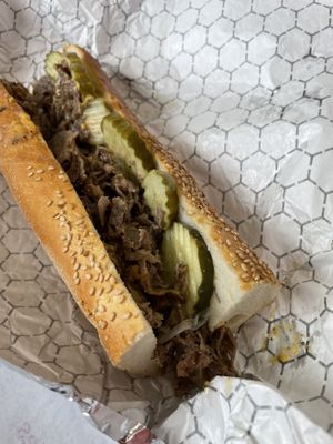 Cheesesteak with pickles