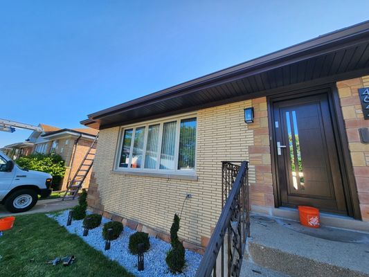 Gutters, soffit and fascia color bronze