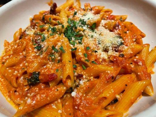 Penne a la vodka. Very good! Strong flavors of basil and sun-dried tomato which were very much enjoyed!